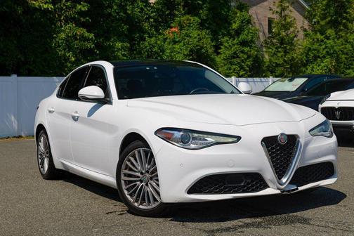 2017 Alfa Romeo Giulia Ti