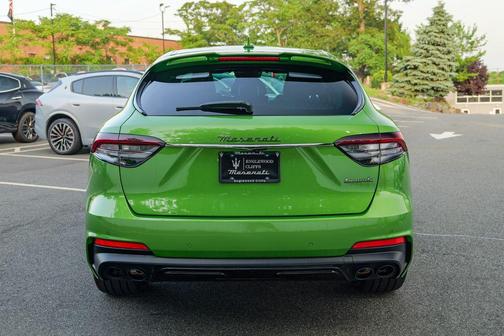 2023 Maserati Levante Modena