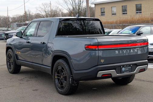 2022 Rivian R1T Adventure