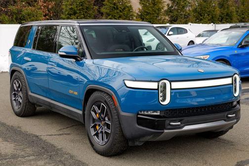 2024 Rivian R1S Adventure Quad Motor Large Pack