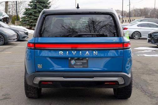 2024 Rivian R1S Adventure Quad Motor Large Pack