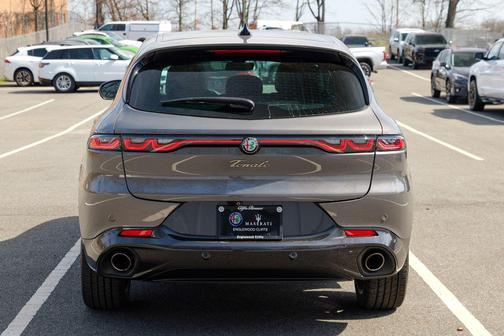 Grigio Ascari Metallic 2024 Alfa Romeo Tonale Veloce EAWD