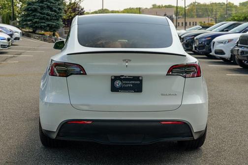 2023 Tesla Model Y Performance Dual Motor All-Wheel Drive