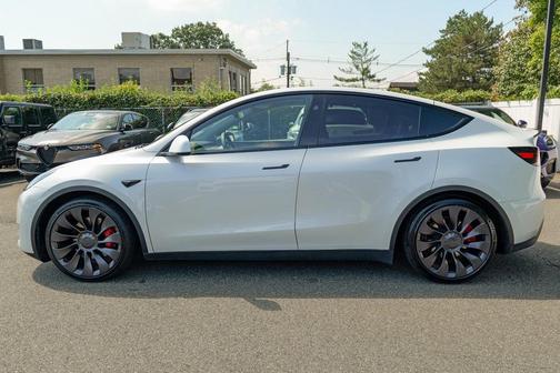 2023 Tesla Model Y Performance Dual Motor All-Wheel Drive