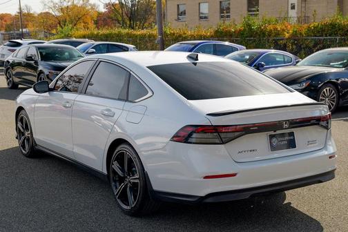 2025 Honda Accord Hybrid Base