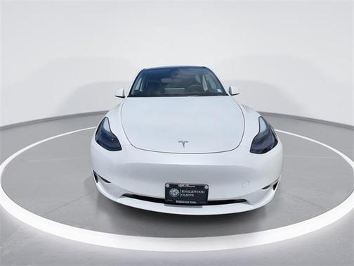 2024 Tesla Model Y Long Range Dual Motor All-Wheel Drive