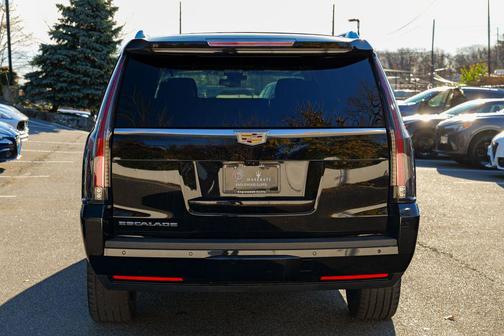 2020 Cadillac Escalade ESV Luxury