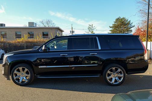2020 Cadillac Escalade ESV Luxury