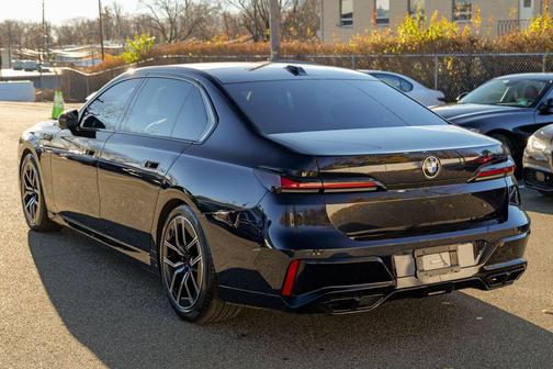 2023 BMW 760 i xDrive