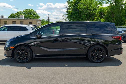 Crystal Black Pearl 2023 Honda Odyssey Sport