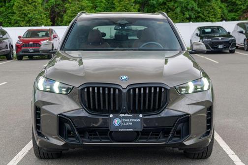 Manhattan Green Metallic 2024 BMW X5 PHEV xDrive50e