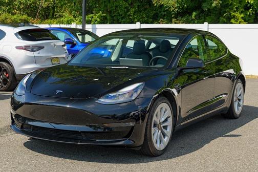 2022 Tesla Model 3 Standard Range