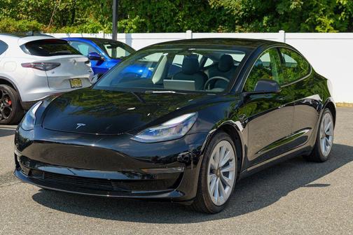 2022 Tesla Model 3 Standard Range