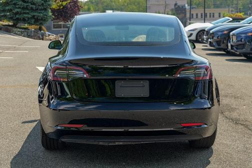 2022 Tesla Model 3 Standard Range
