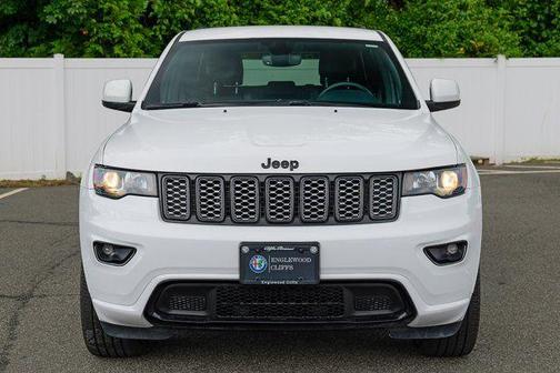2022 Jeep Grand Cherokee Laredo