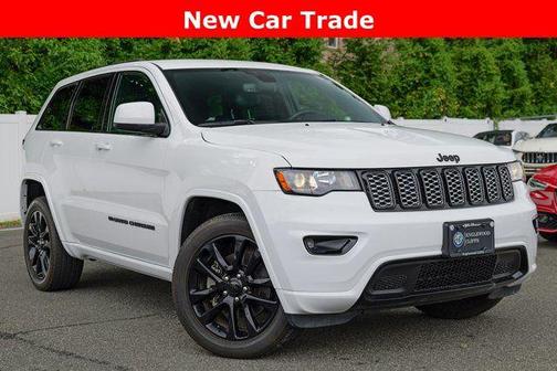 2022 Jeep Grand Cherokee Laredo