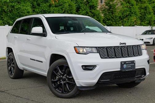 2022 Jeep Grand Cherokee Laredo