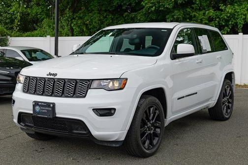 2022 Jeep Grand Cherokee Laredo