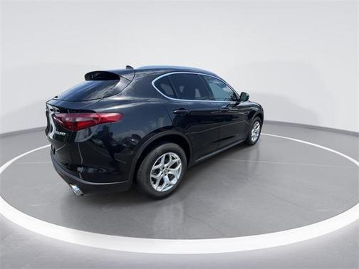 2021 Alfa Romeo Stelvio Base
