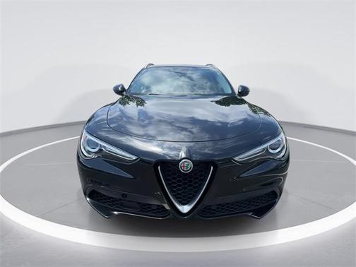 2021 Alfa Romeo Stelvio Base