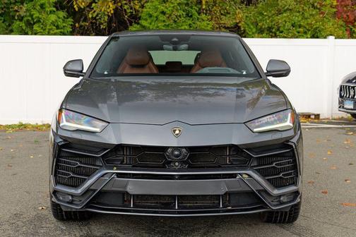 2019 Lamborghini Urus Base