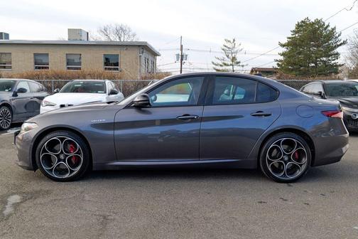 2022 Alfa Romeo Giulia Veloce