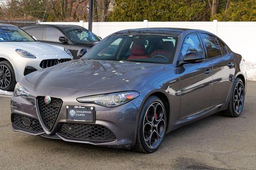 2022 Alfa Romeo Giulia Veloce