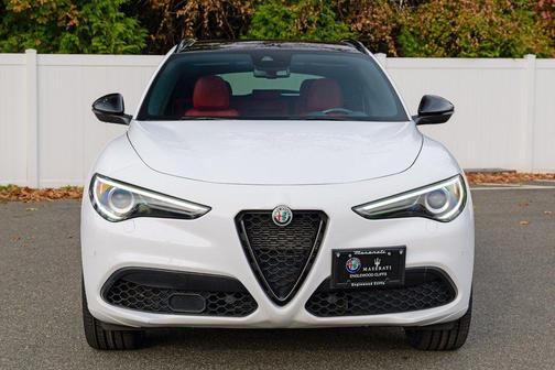 2023 Alfa Romeo Stelvio Veloce AWD