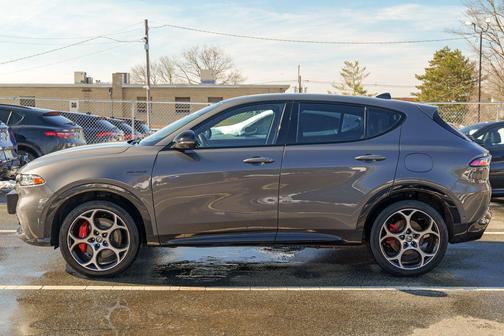 2024 Alfa Romeo Tonale Veloce EAWD