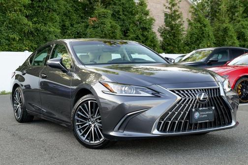 2022 Lexus ES 350 Base