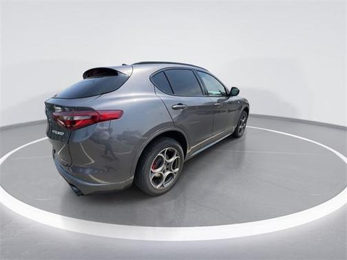 2022 Alfa Romeo Stelvio Ti