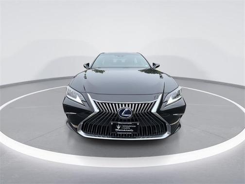 2021 Lexus ES 300h Luxury