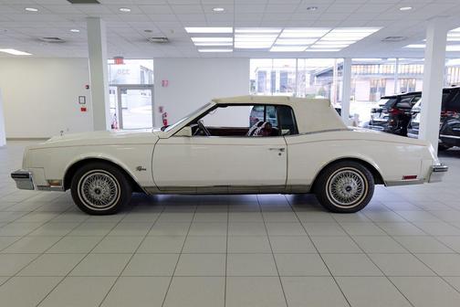 1982 Buick Riviera Base