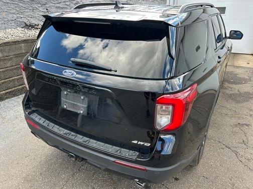 2022 Ford Explorer ST-Line