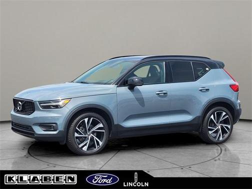 2020 Volvo XC40 T5 R-Design