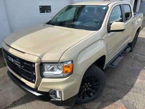 Desert Sand Metallic 2022 GMC Canyon Elevation