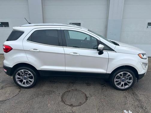 2022 Ford EcoSport Titanium