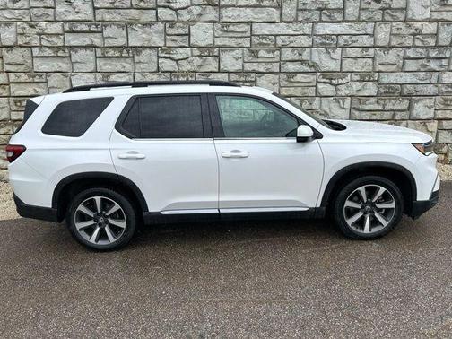 Platinum White Pearl 2023 Honda Pilot Elite