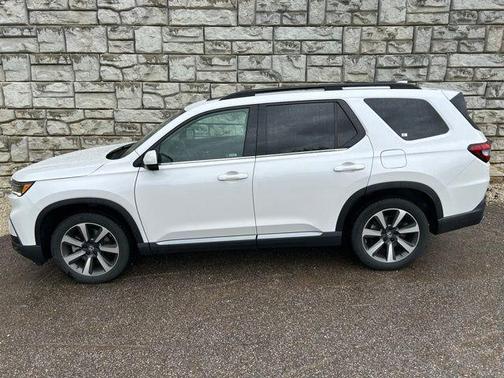 Platinum White Pearl 2023 Honda Pilot Elite