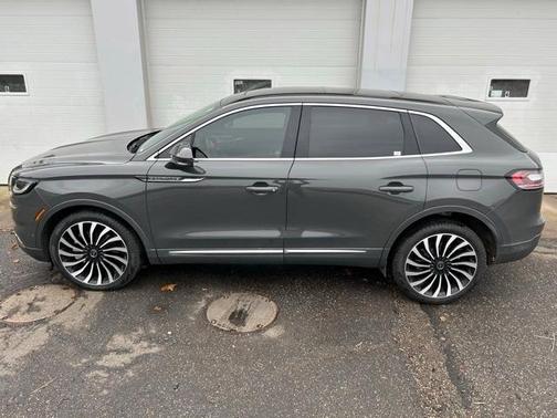 2022 Lincoln Nautilus Black Label