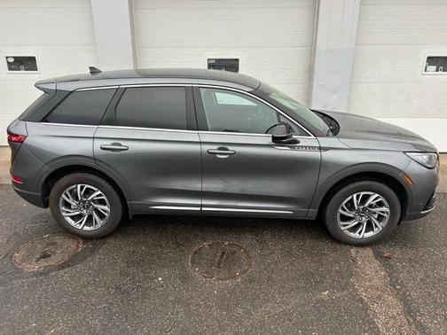 2024 Lincoln Corsair Premiere