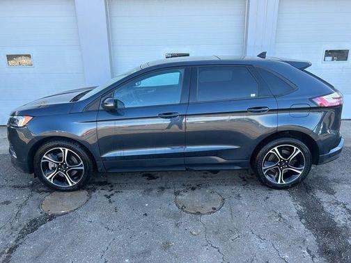 2023 Ford Edge ST