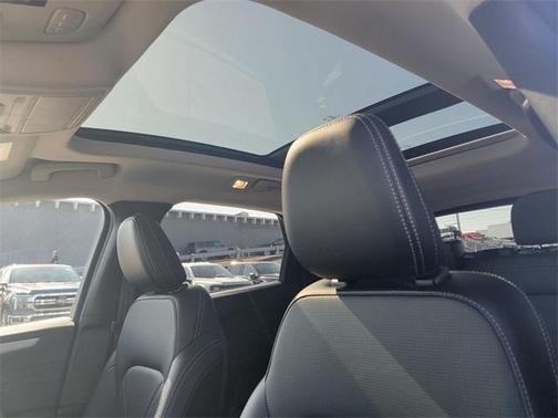 2025 Ford Escape Platinum