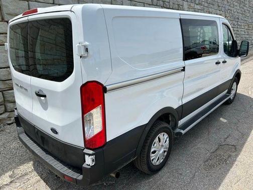 Oxford White 2025 Ford Transit-250 Base