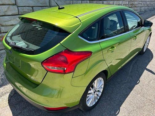 Outrageous Green Metallic Tinted Clearcoat 2018 Ford Focus Titanium