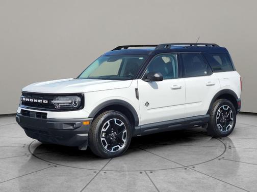 Oxford White 2023 Ford Bronco Sport Outer Banks