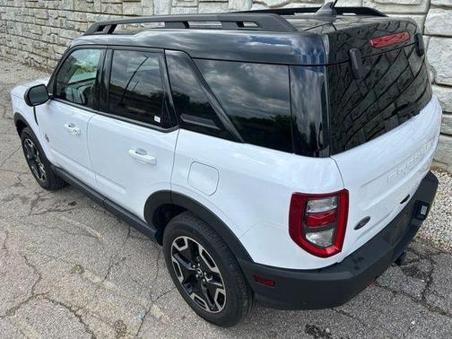 Oxford White 2023 Ford Bronco Sport Outer Banks