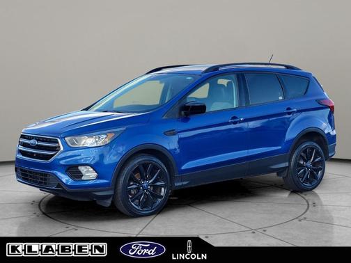 Lightning Blue Metallic 2019 Ford Escape SE