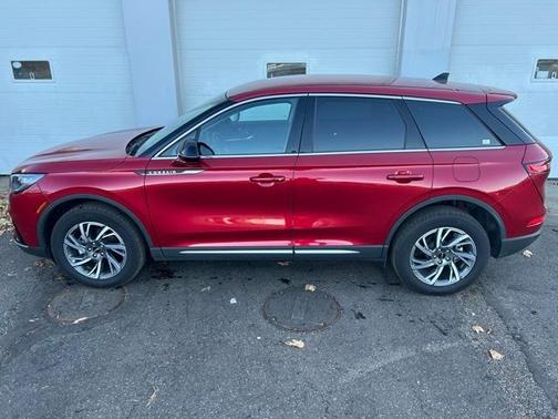 2024 Lincoln Corsair Premiere