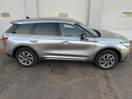 2024 Lincoln Corsair Premiere